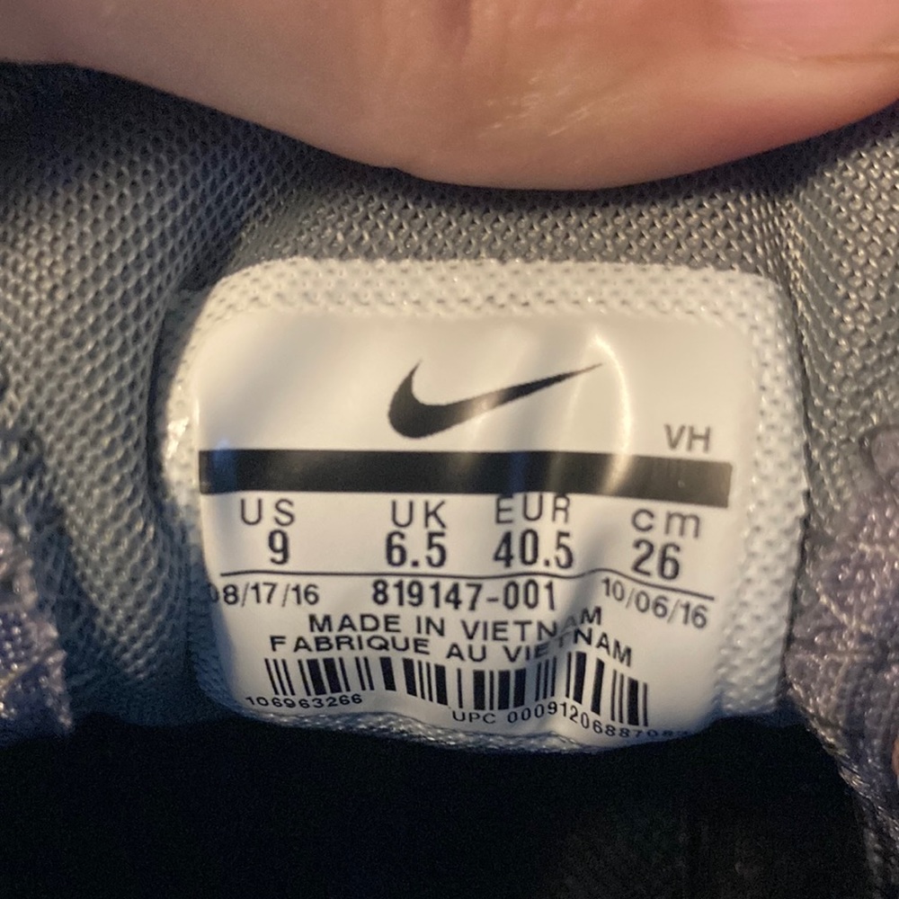 Nike shoes